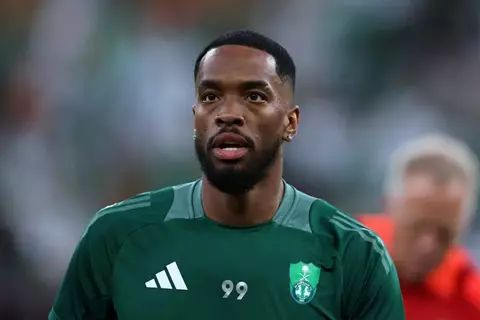 عقبة تهدد مشاركة محترف أهلي جدة في كأس العالم 2026